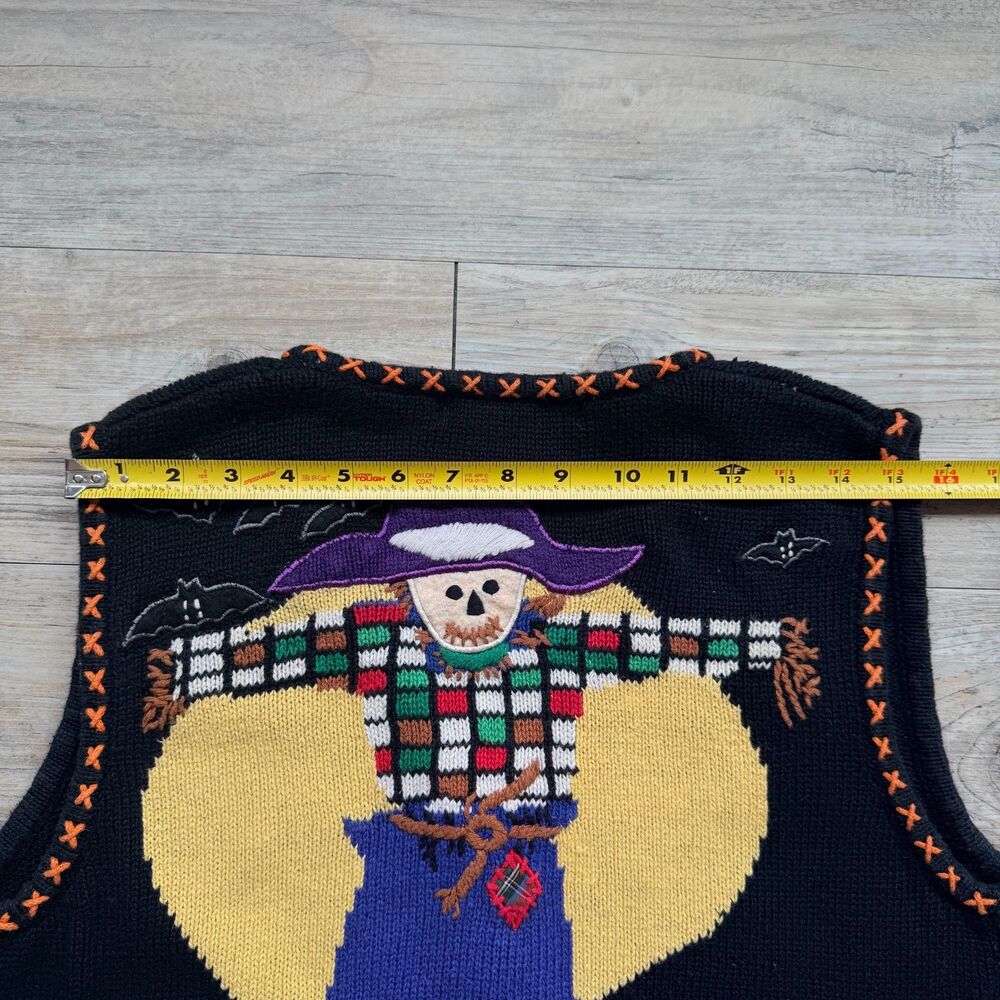 Vintage Halloween Sweater Vest Medium Pumpkin Bat Moon Tree 90s Novelty Knit - Picture 9 of 10